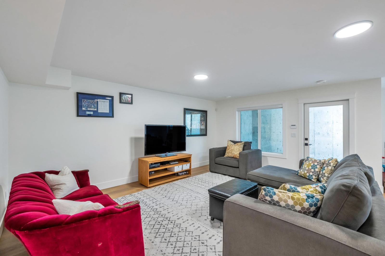 Listing Image 21