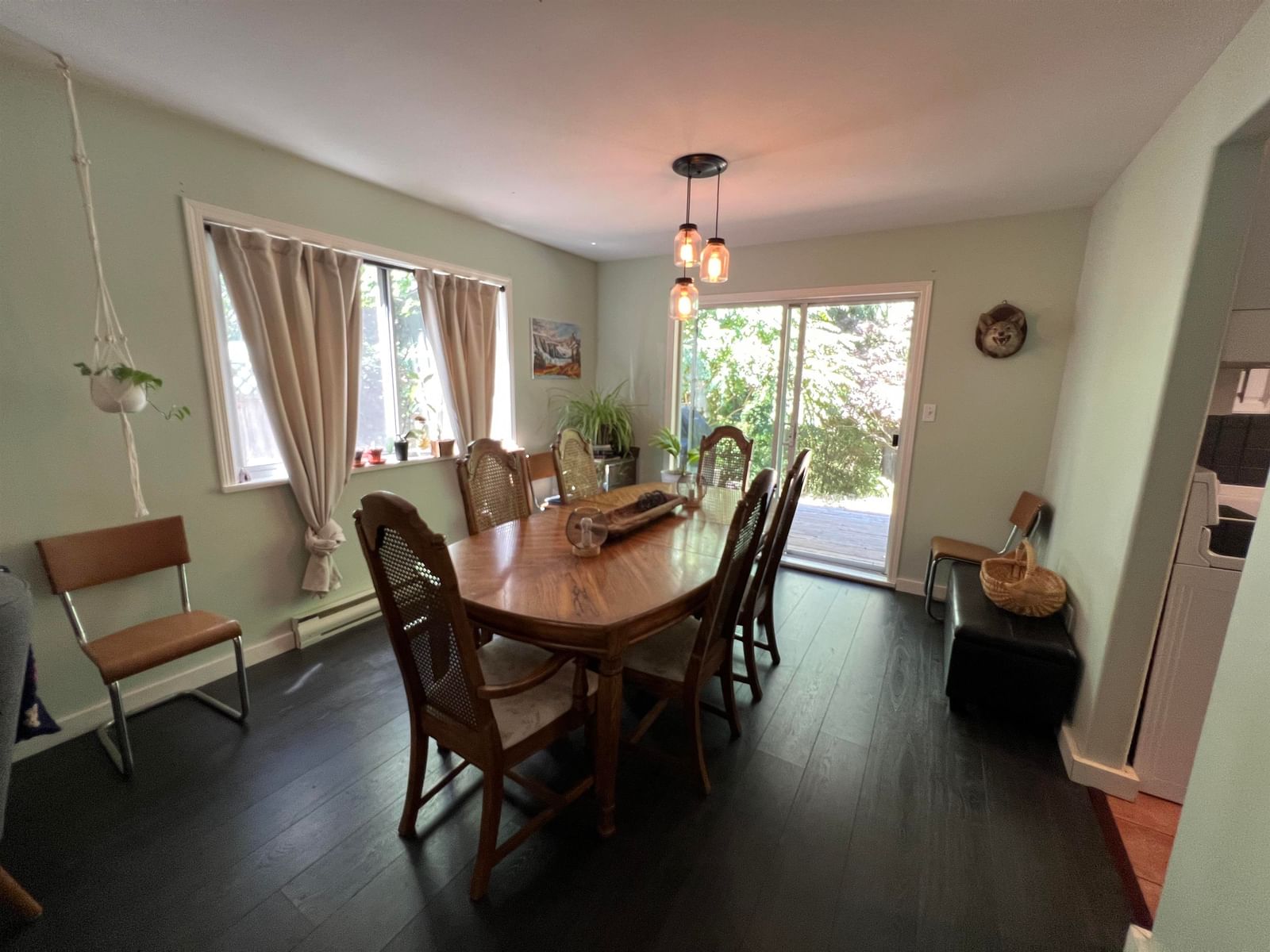 Listing Image 9
