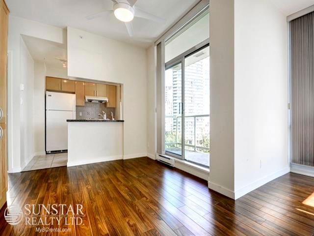 903 - 1099 Marinaside Crescent