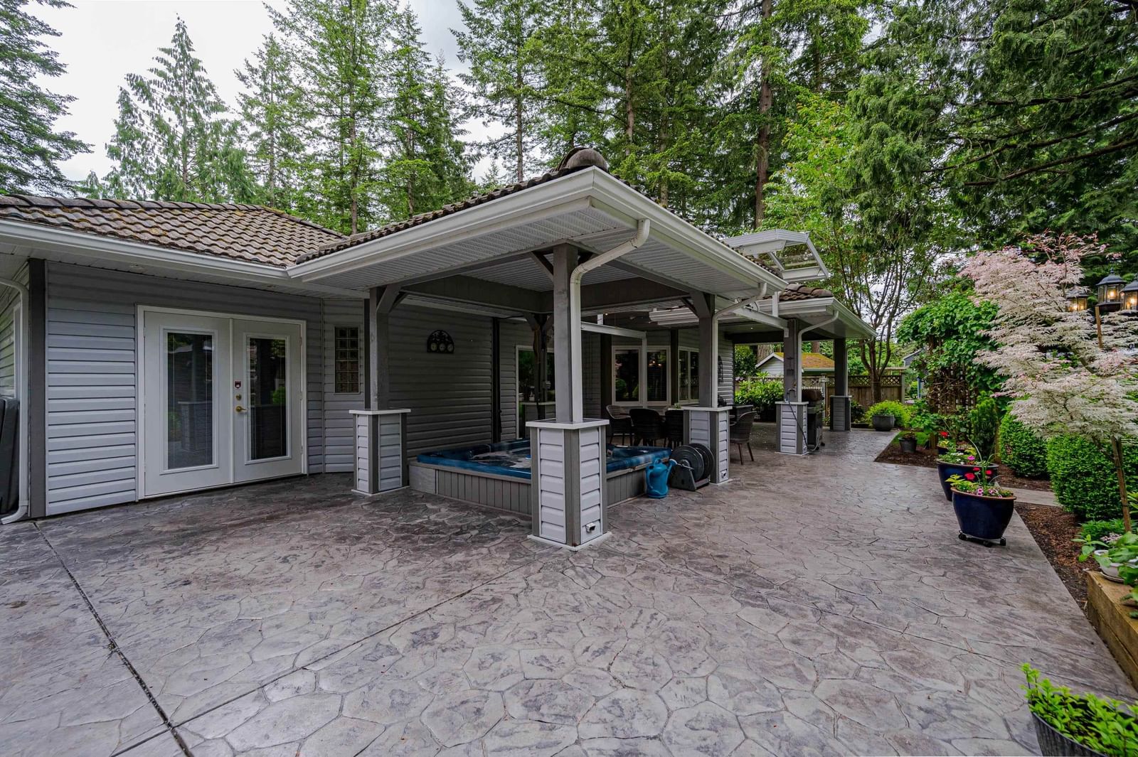 Listing Image 18