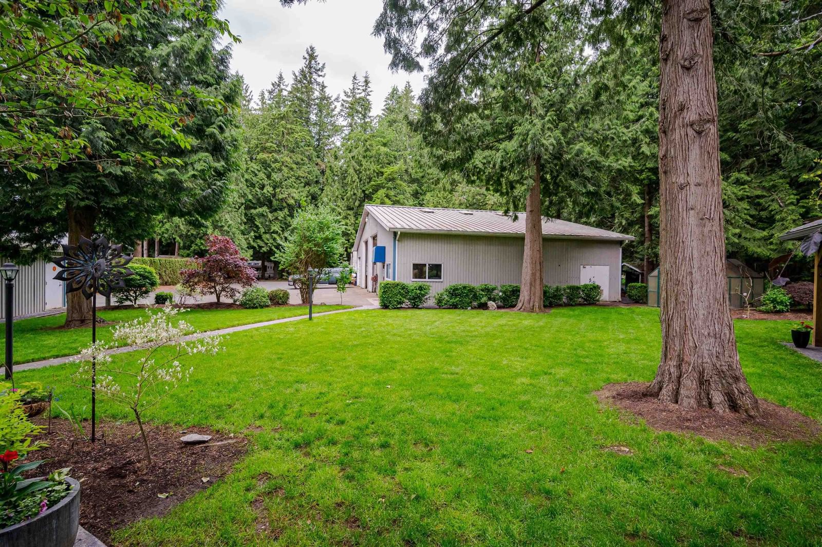 Listing Image 23