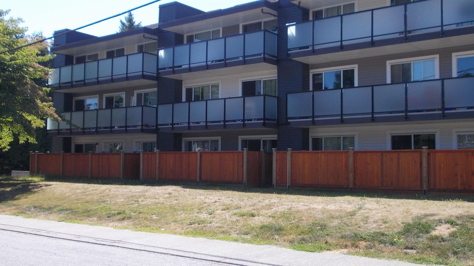 Listing Image 19
