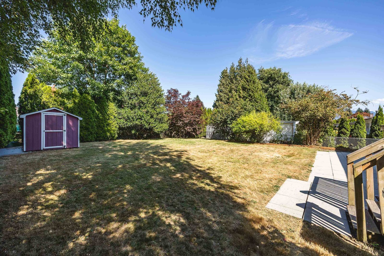 Listing Image 11