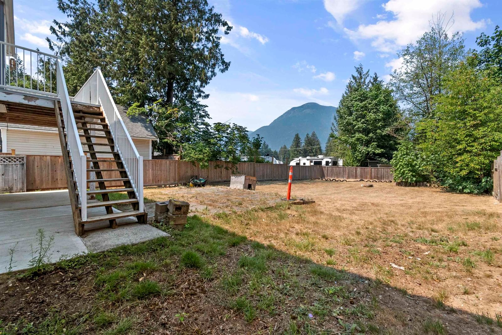 Listing Image 8