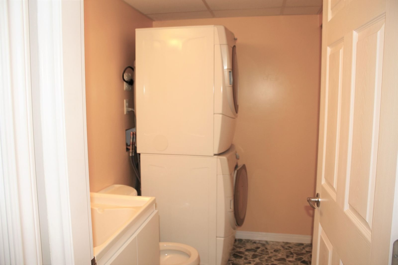 Listing Image 38