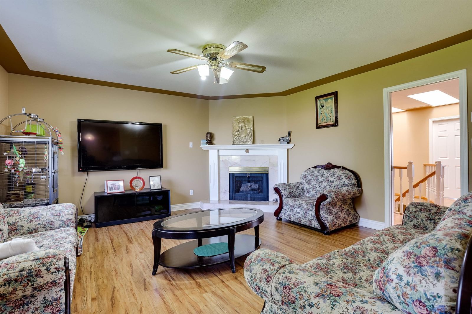 Listing Image 12