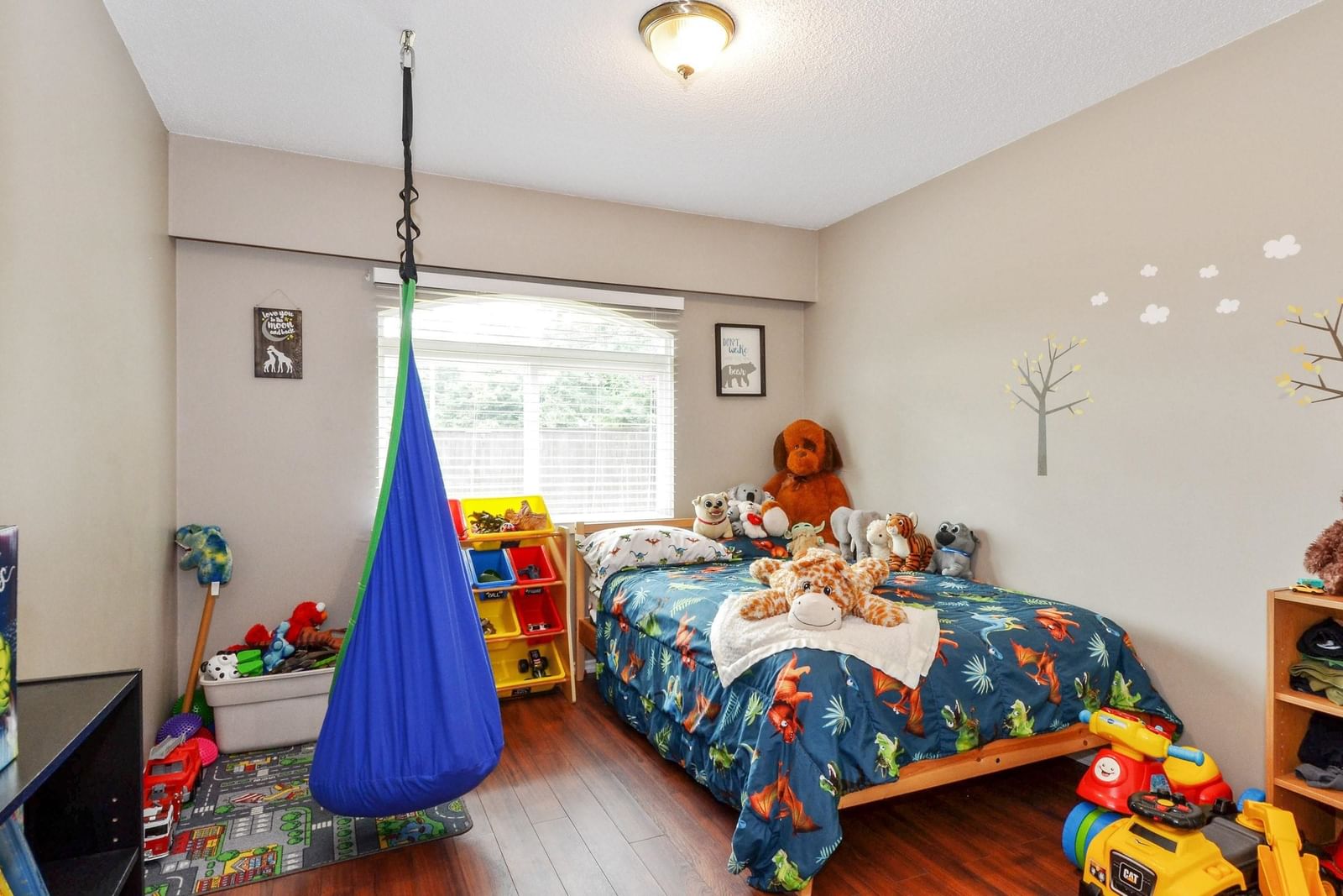 Listing Image 15