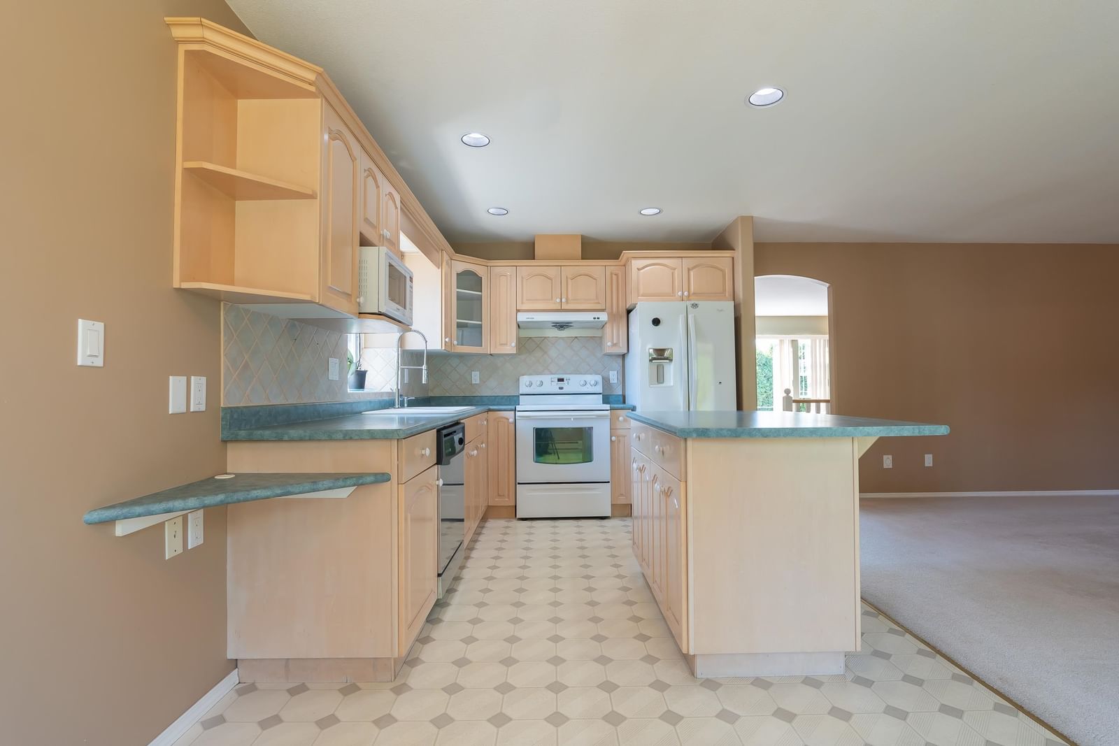 Listing Image 14