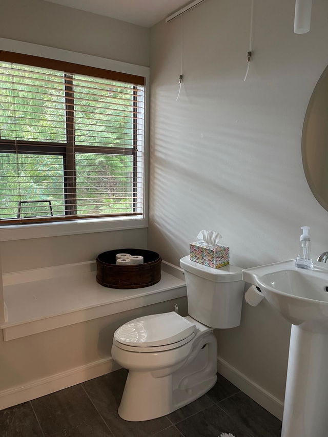 41D - 4652 Blackcomb Way