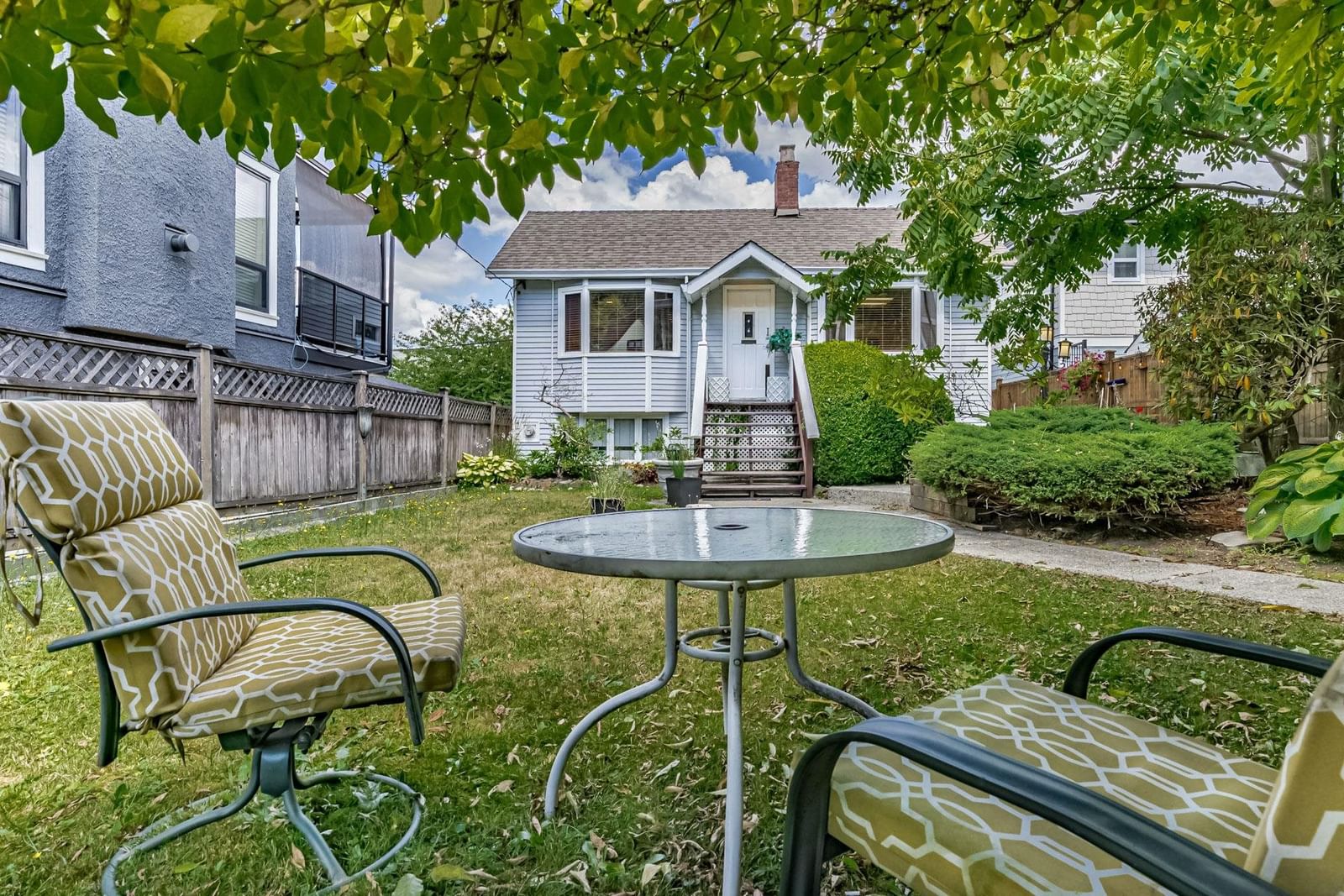 Listing Image 11
