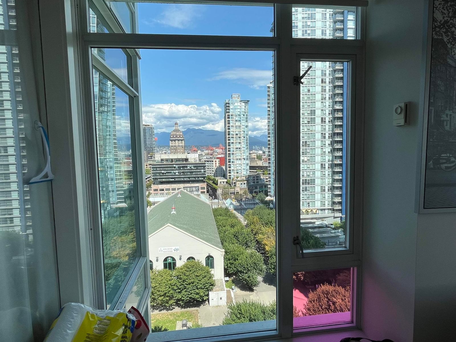 Listing Image 12