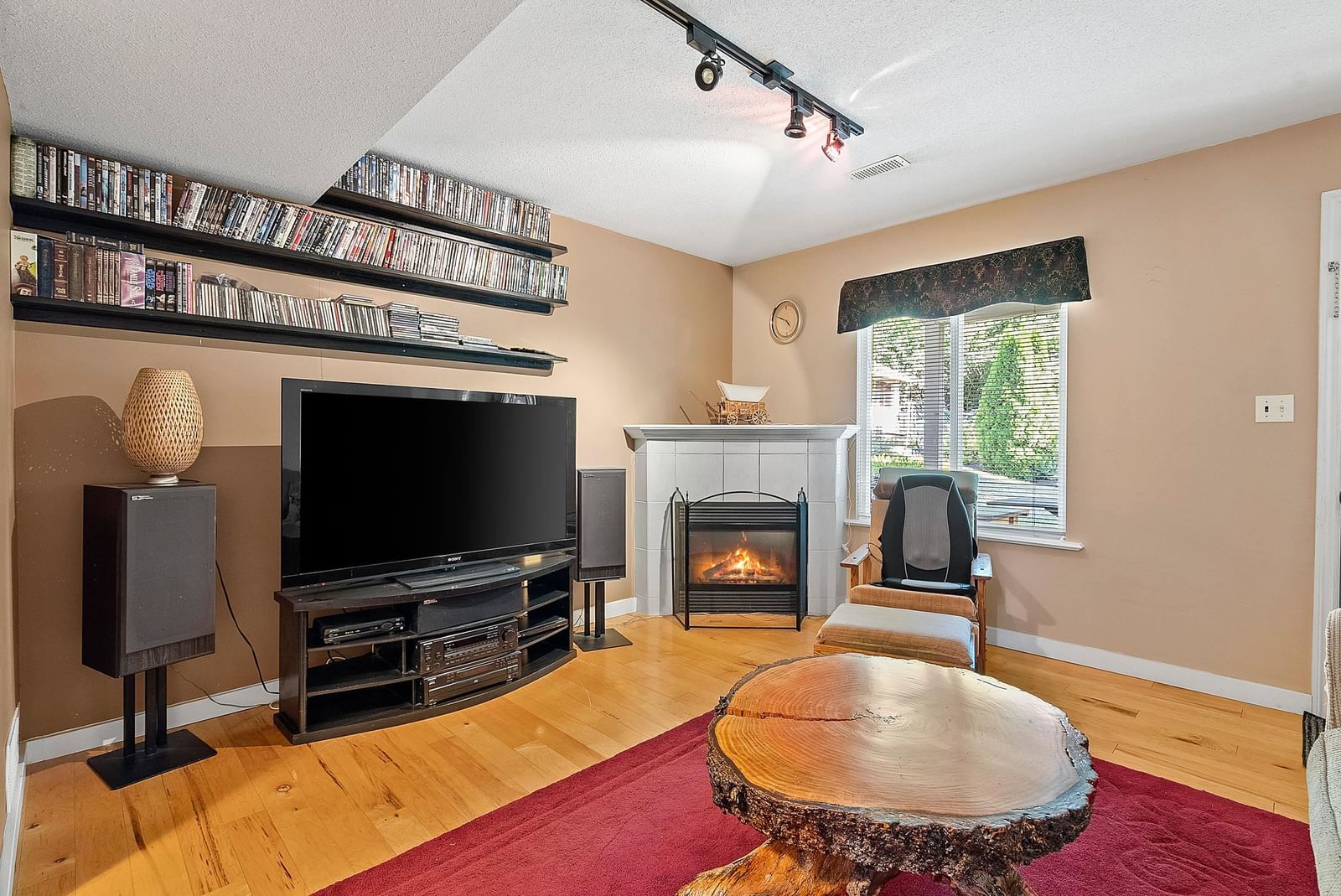Listing Image 23