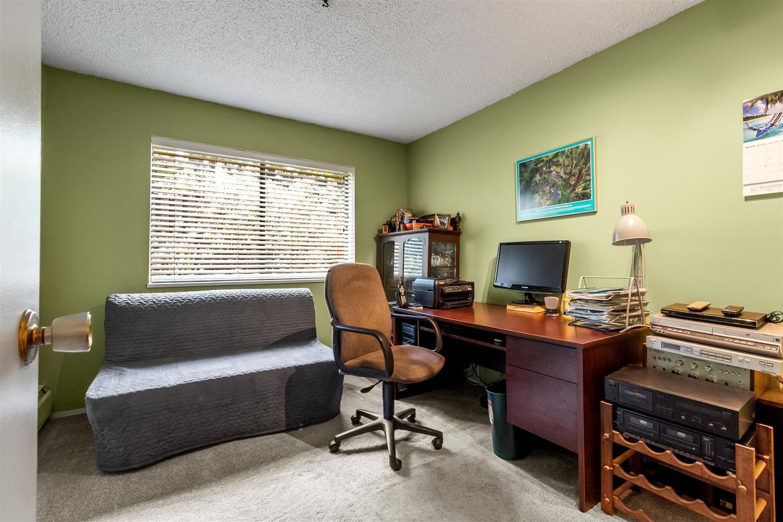 Listing Image 19