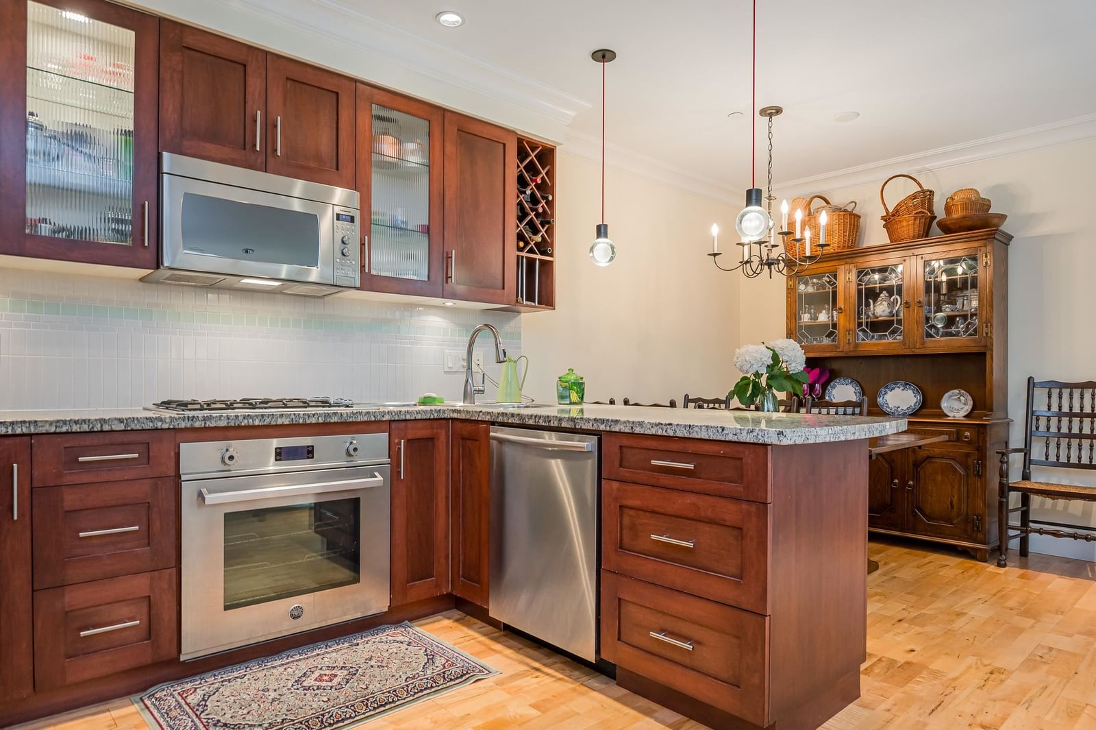 Listing Image 15