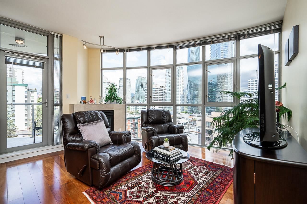 Listing Image 12