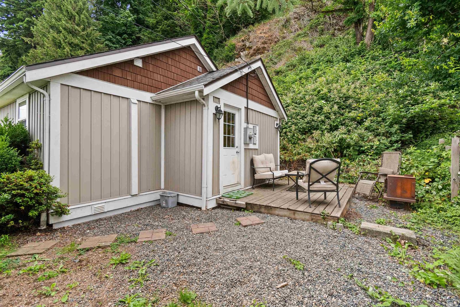 Listing Image 17
