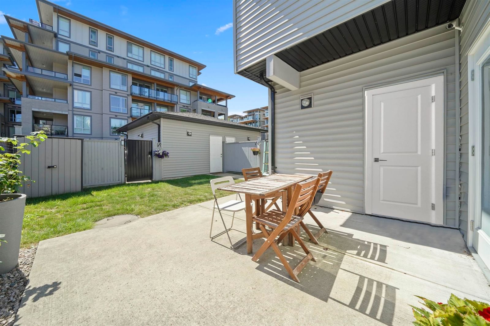 Listing Image 21