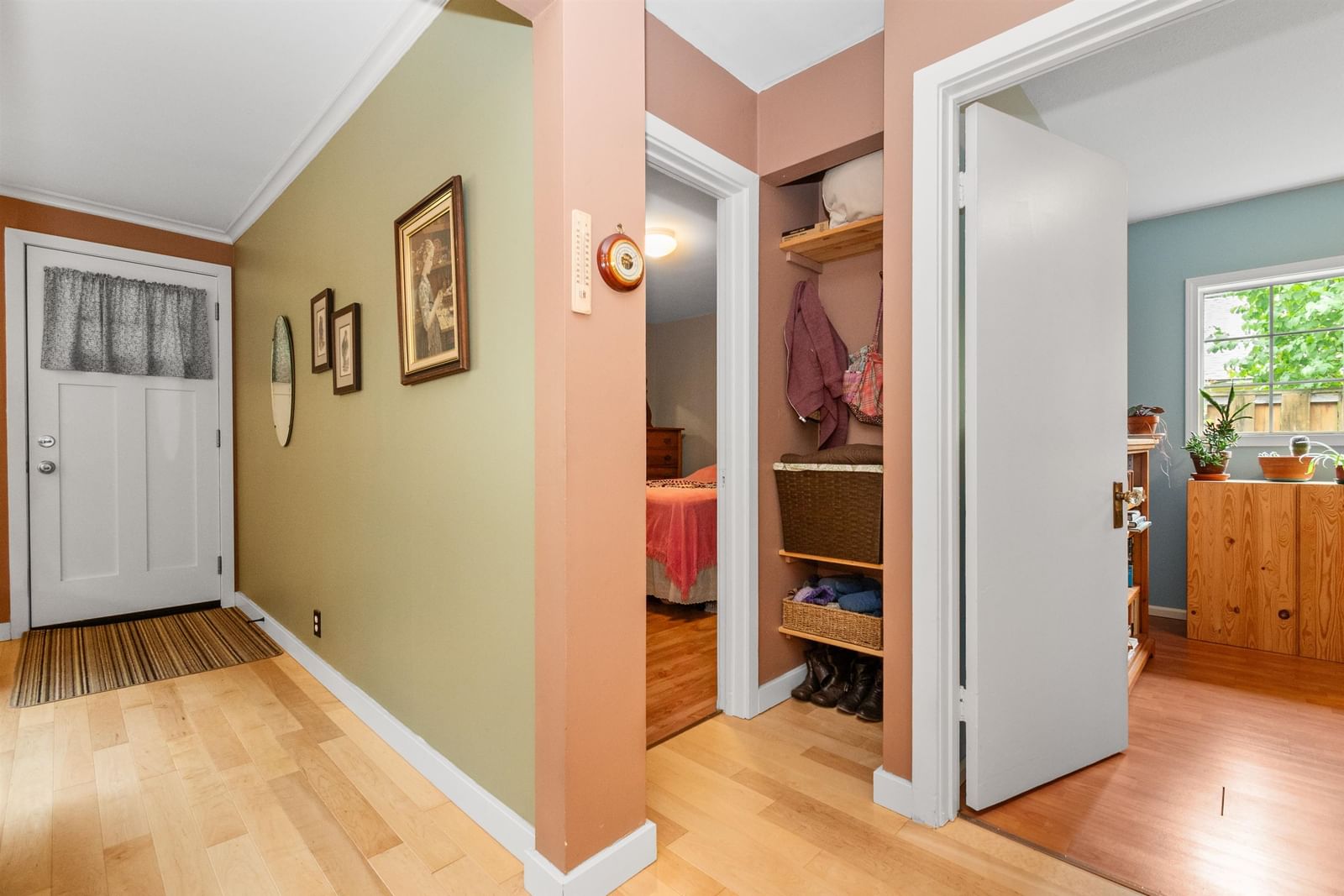 Listing Image 14