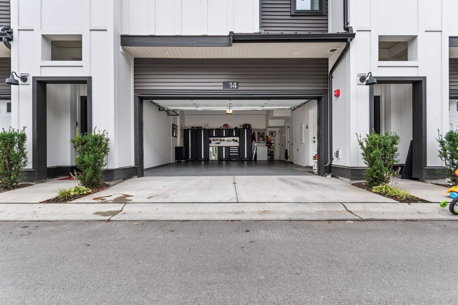 Listing Image 24