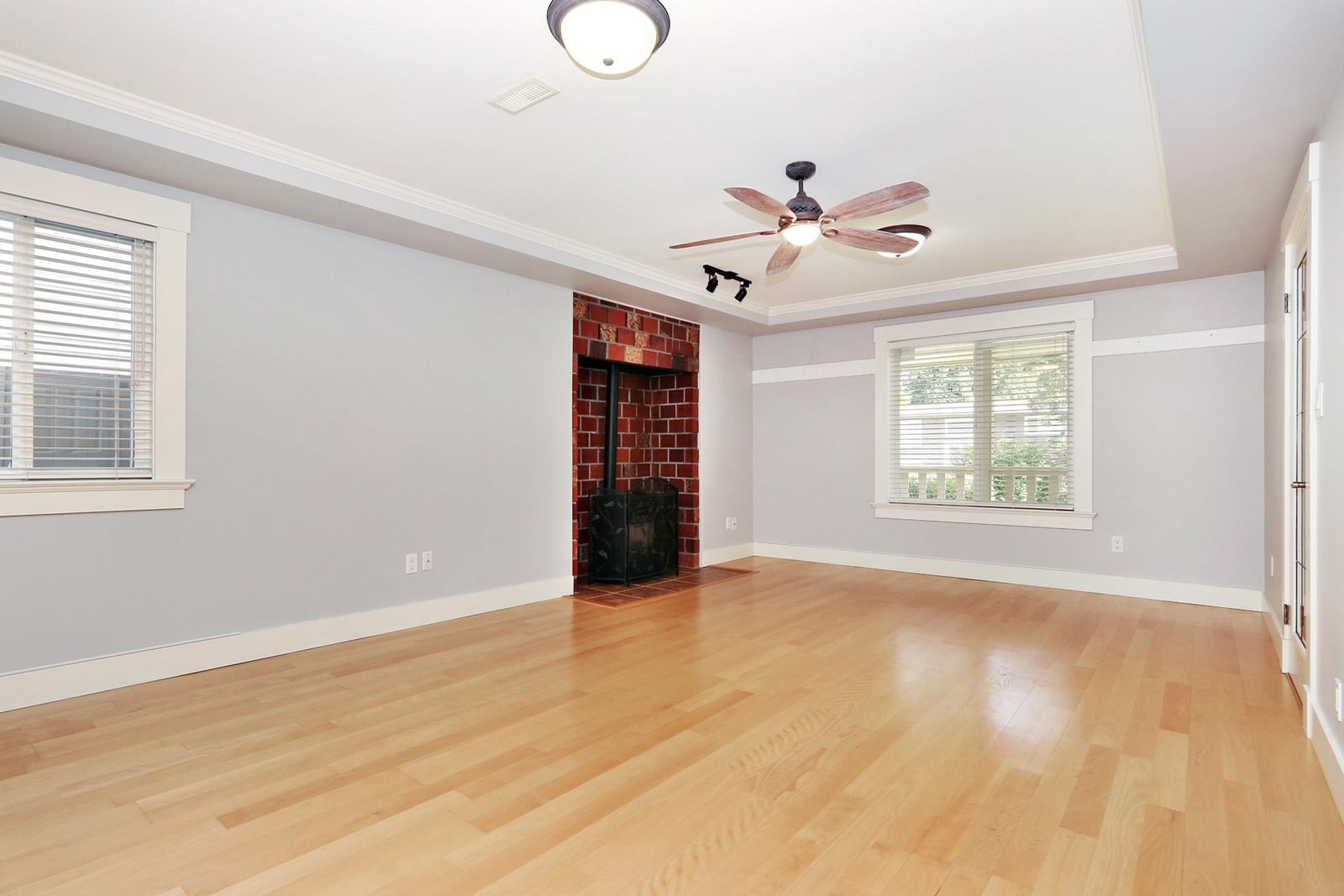Listing Image 17