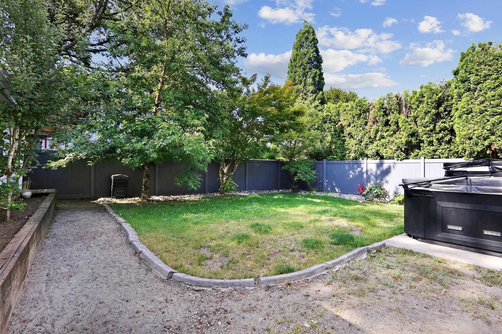 Listing Image 25