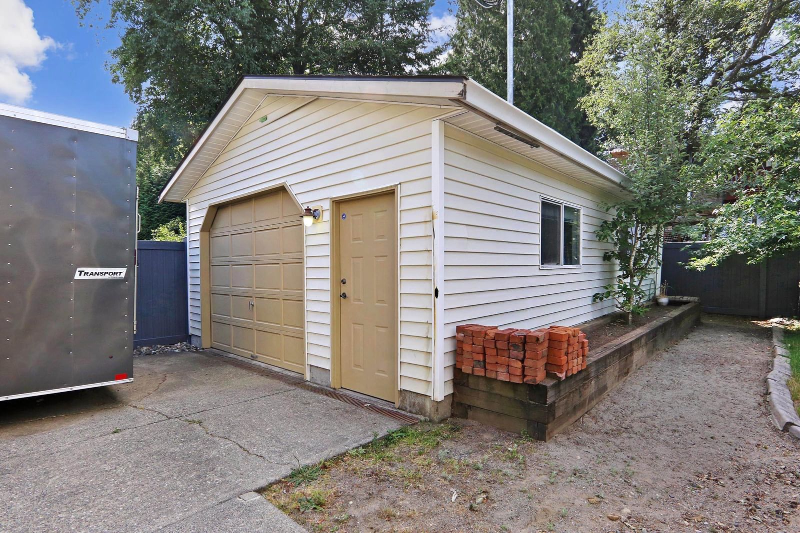 Listing Image 29