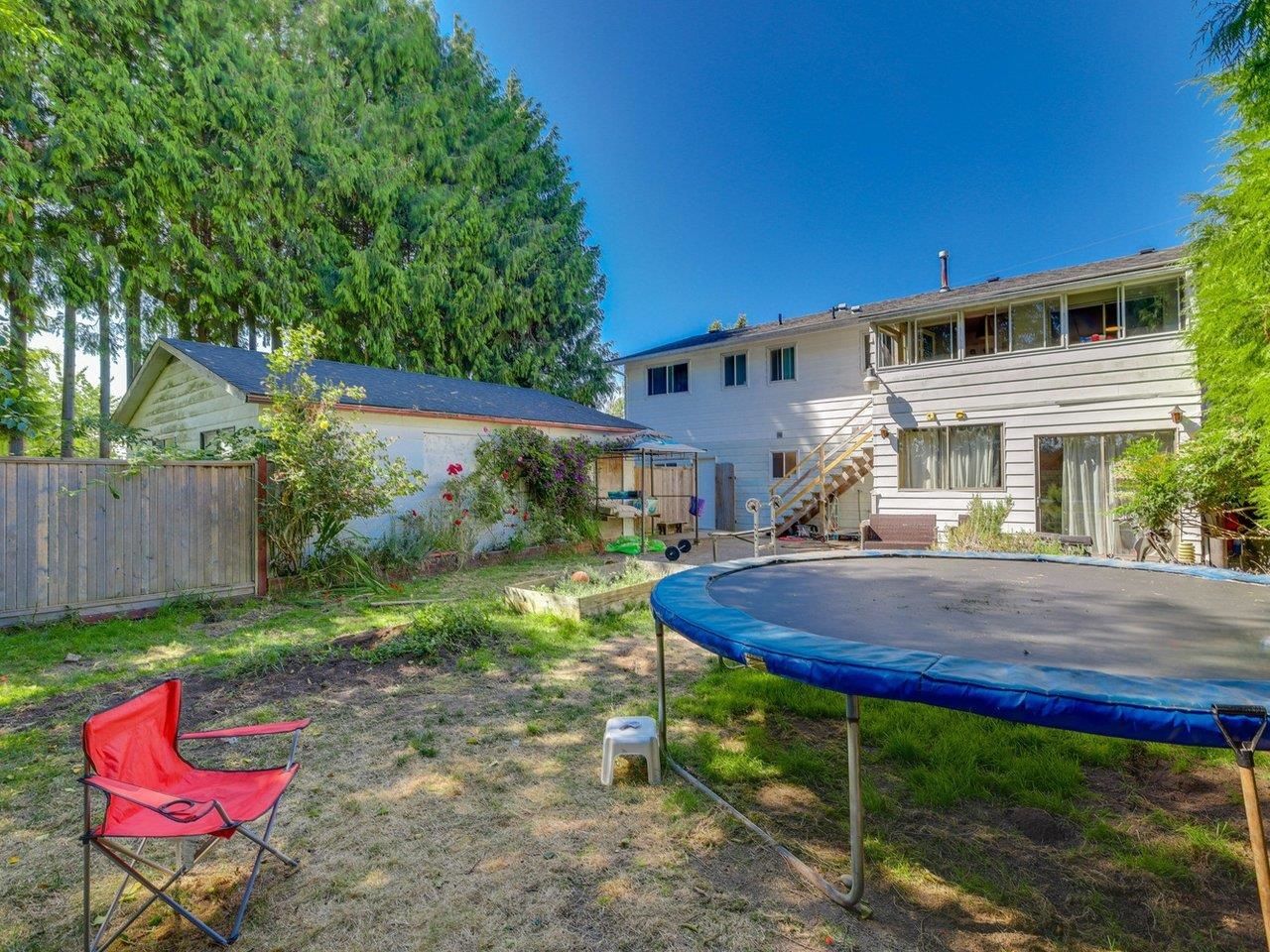 Listing Image 11