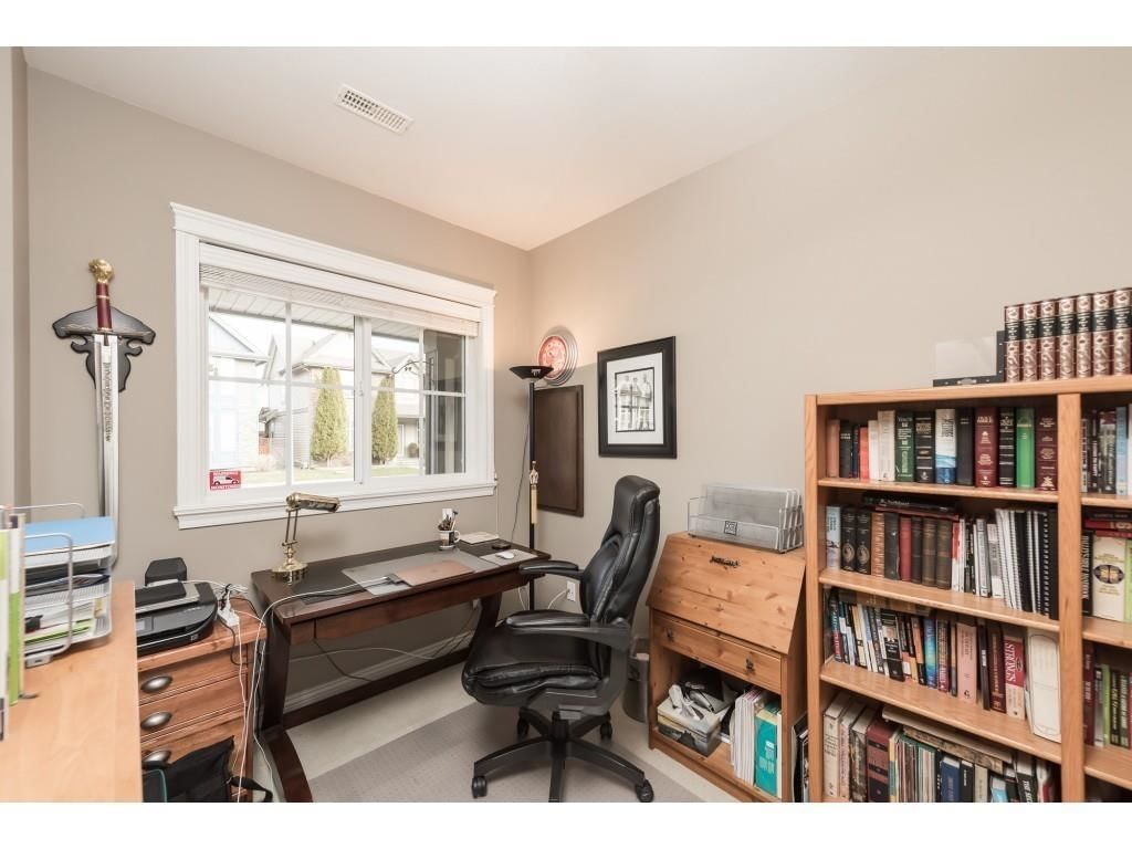 Listing Image 17