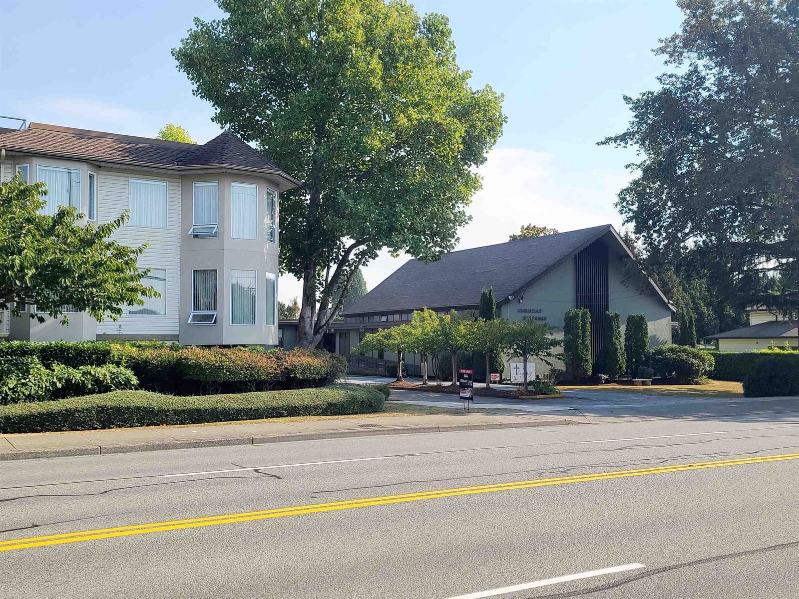 Listing Image 12