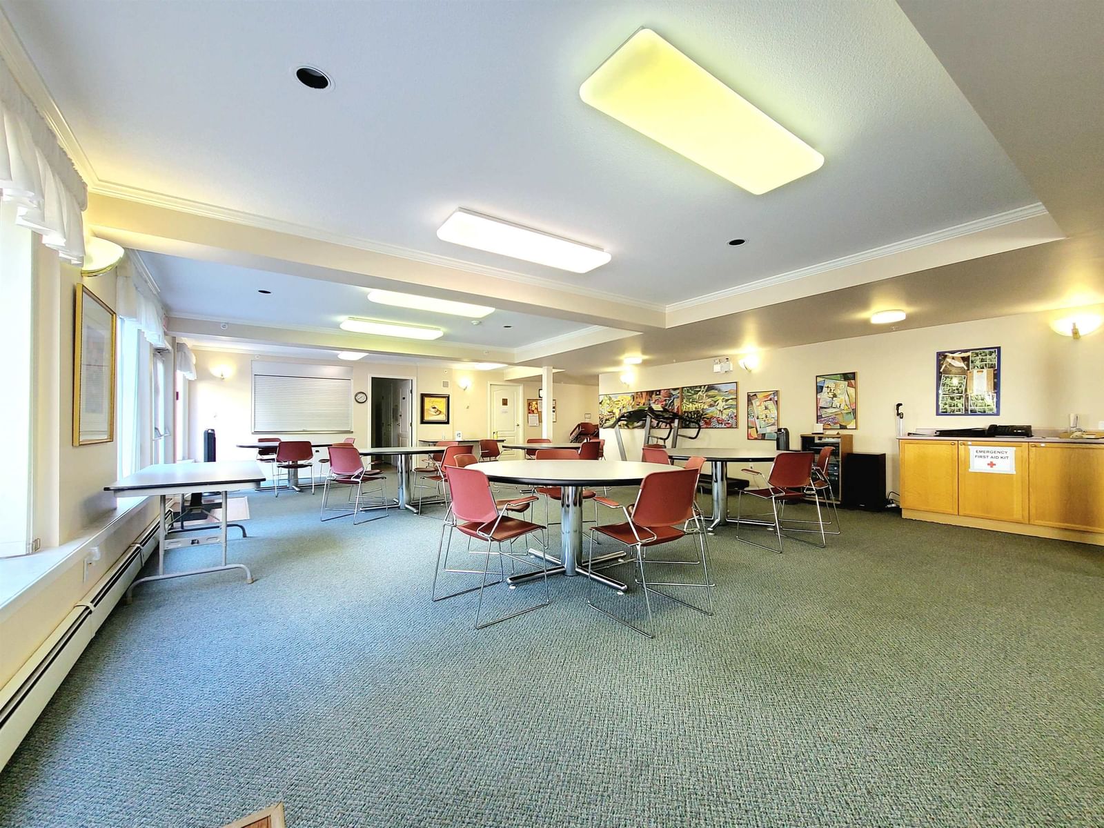 Listing Image 14