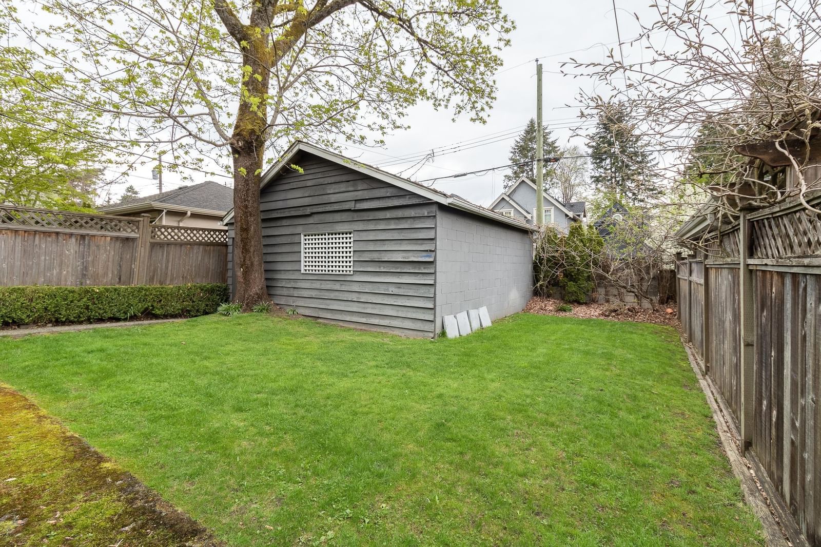Listing Image 18