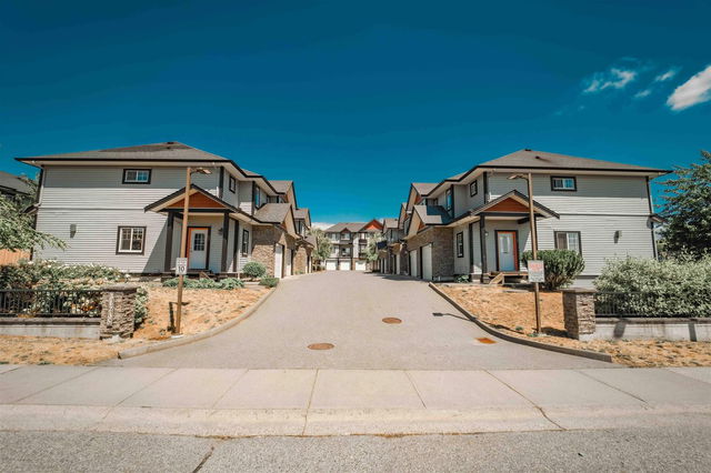 27 - 31235 Upper Maclure Road