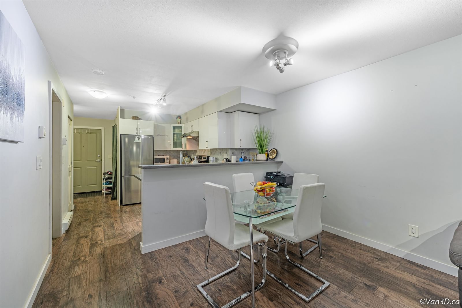 Listing Image 6