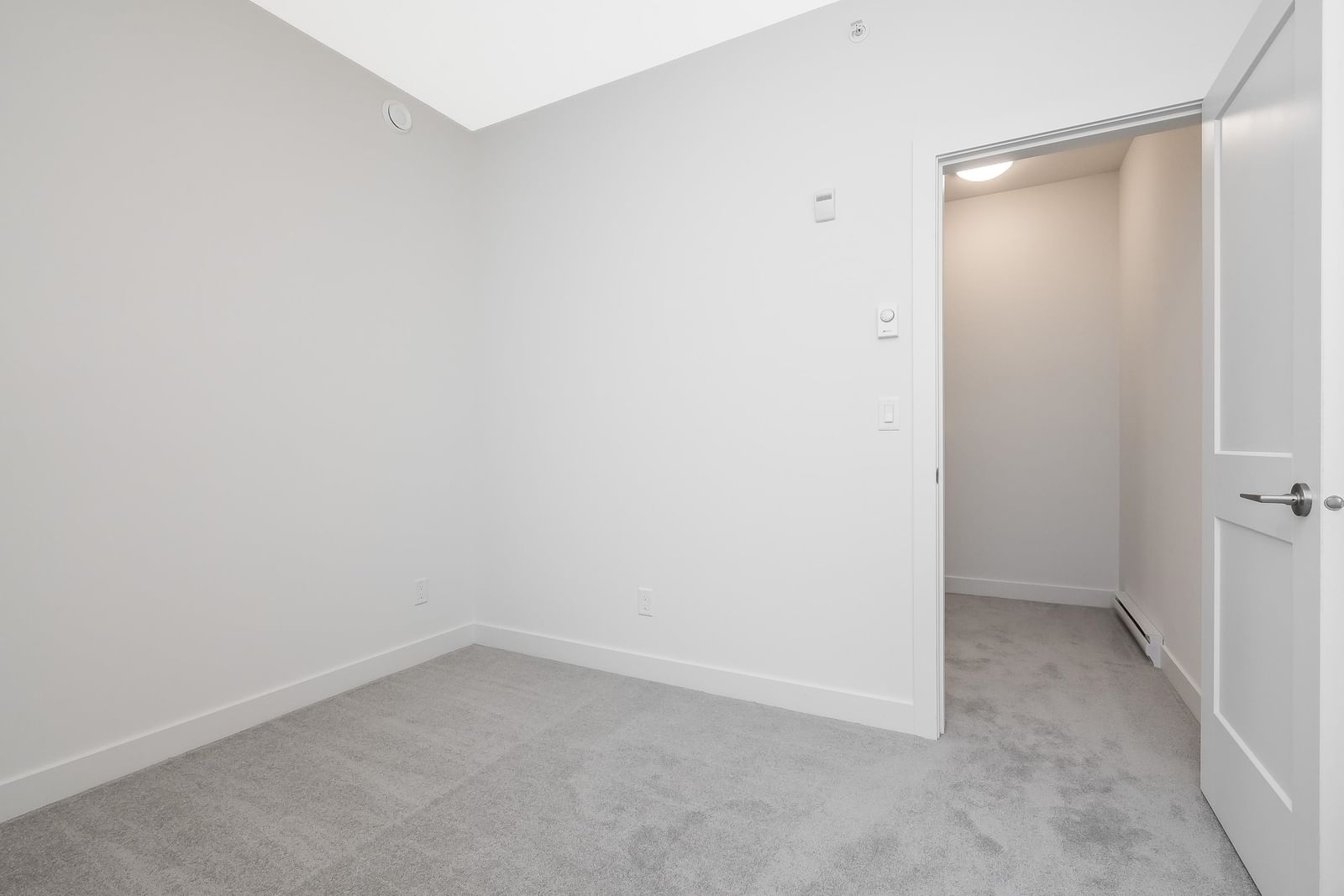 Listing Image 30