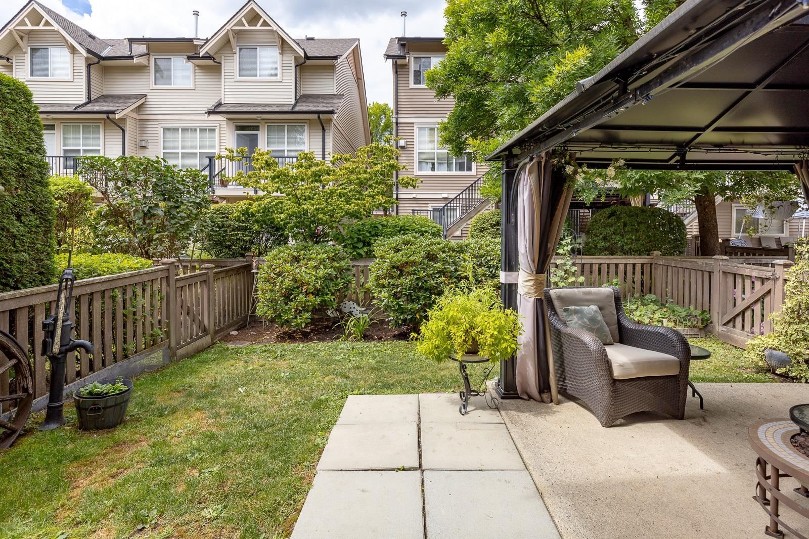 Listing Image 11