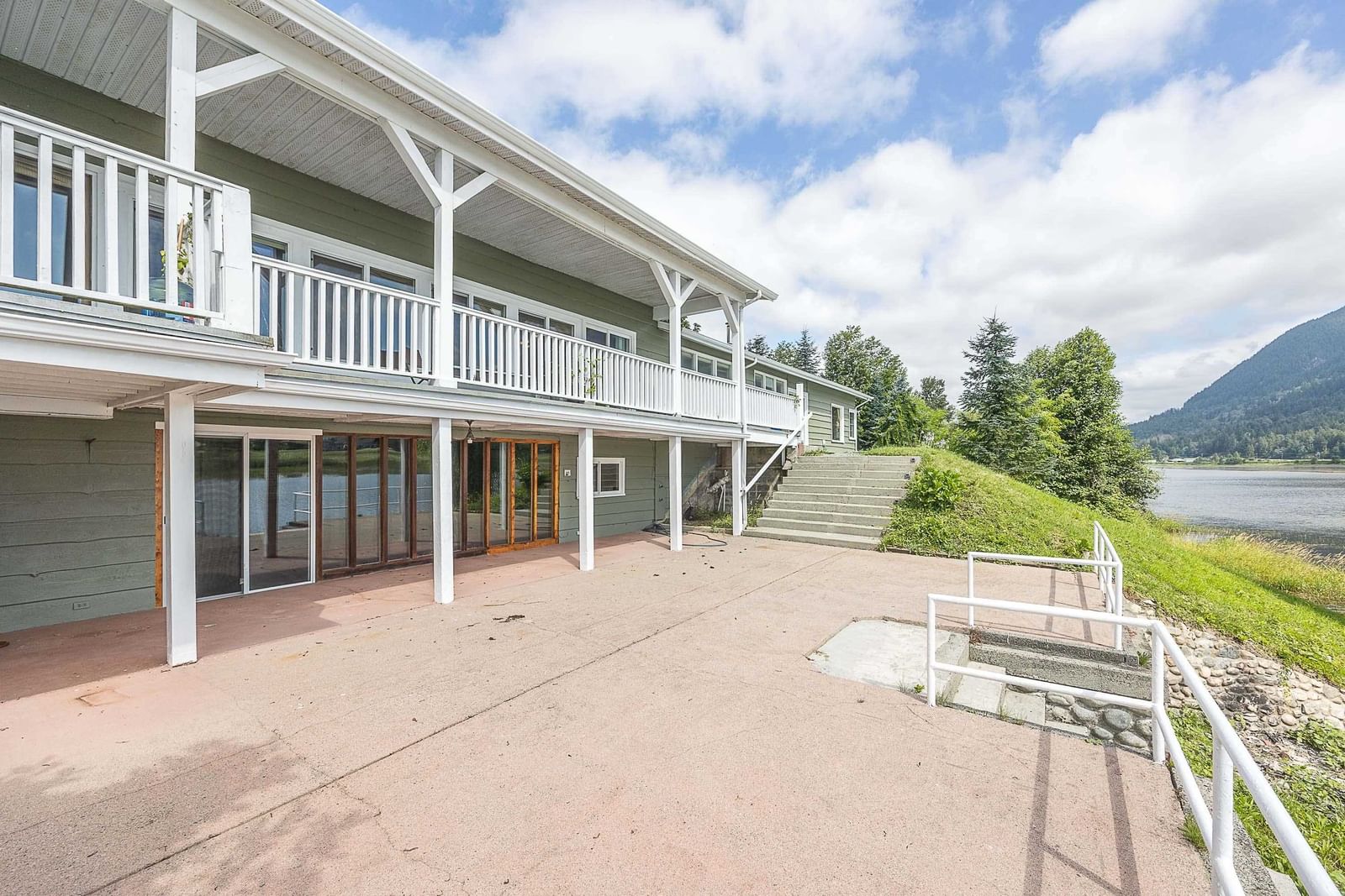 Listing Image 17