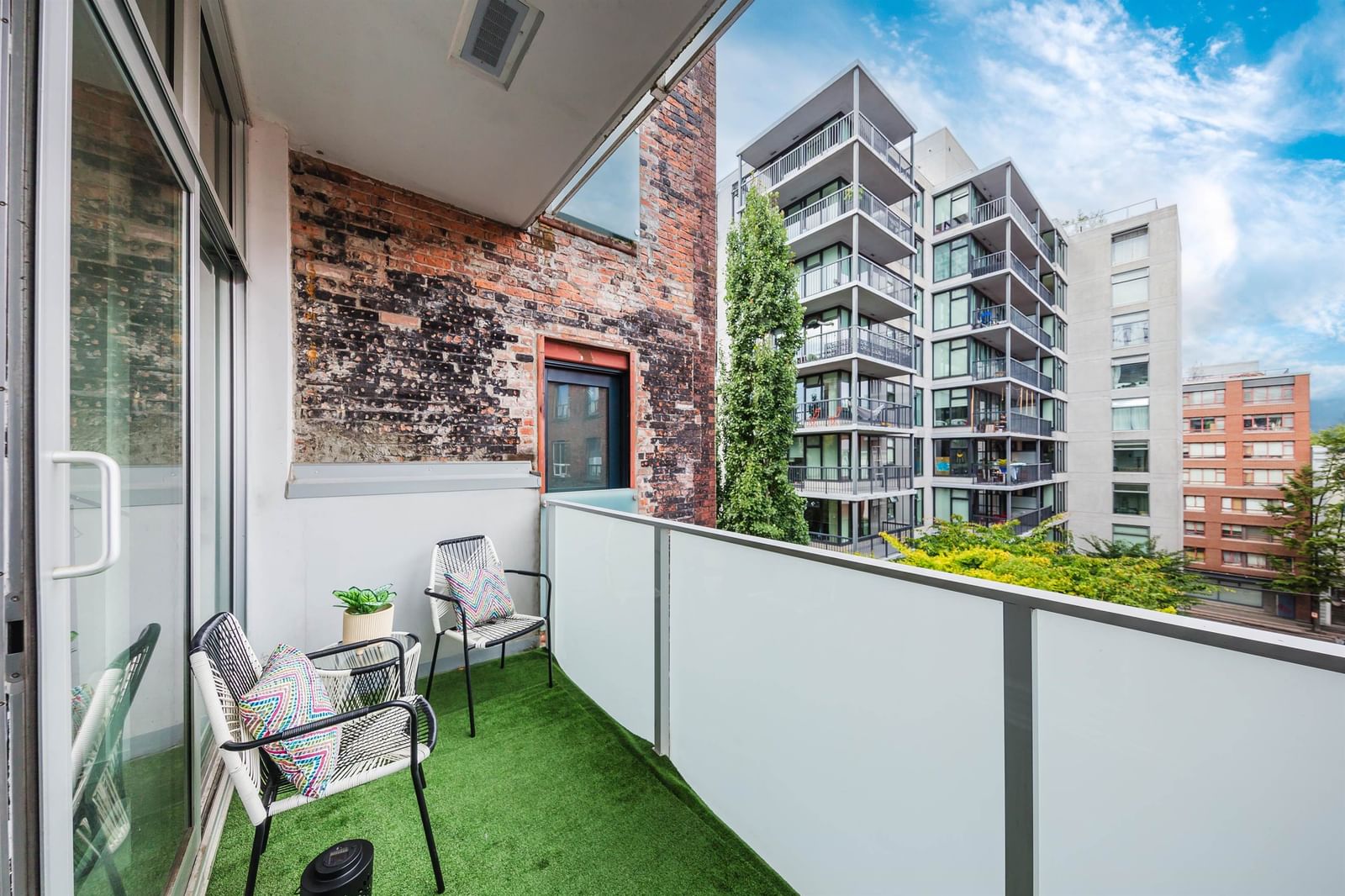 Listing Image 14