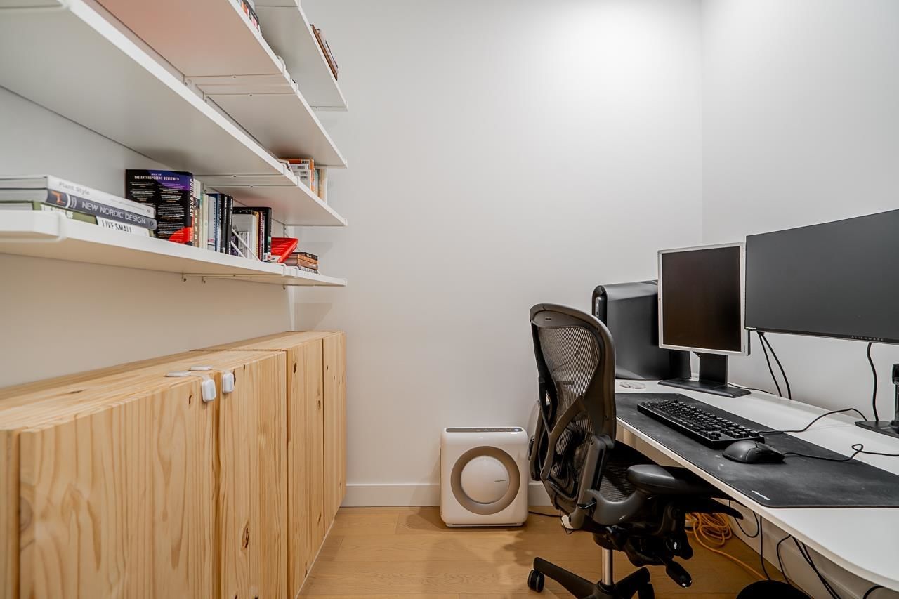 Listing Image 15