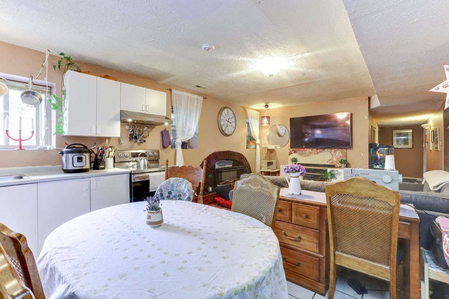 Listing Image 16