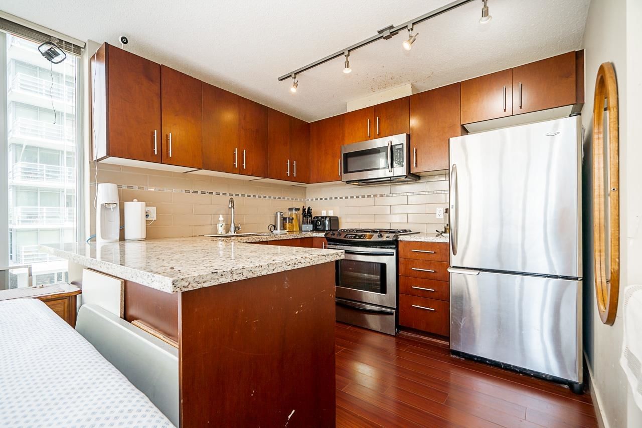 Listing Image 9