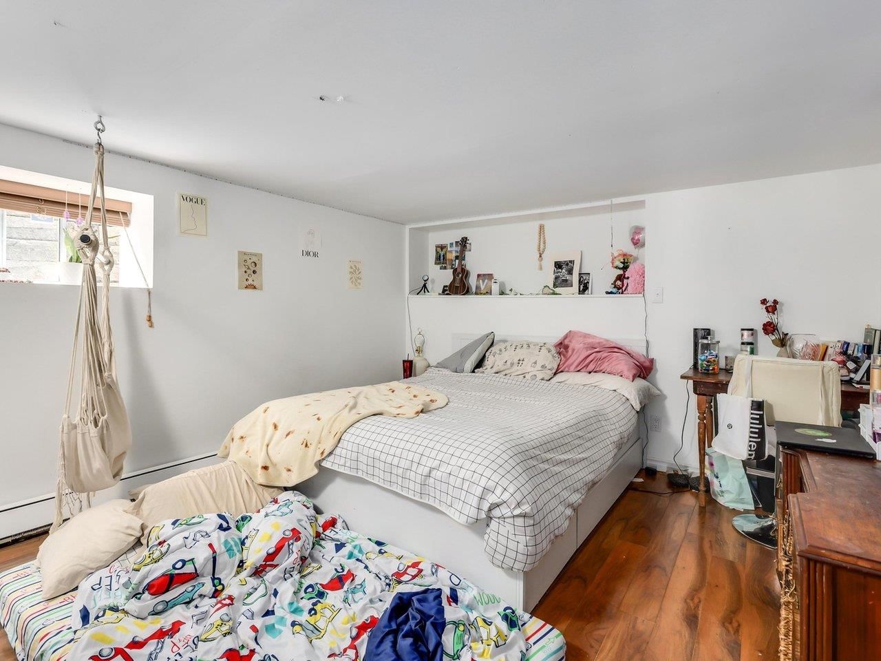 Listing Image 17
