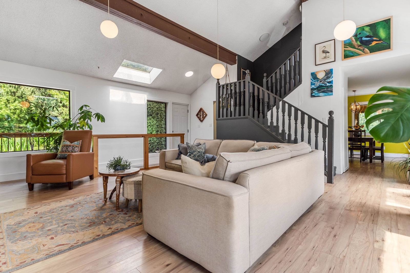 Listing Image 11