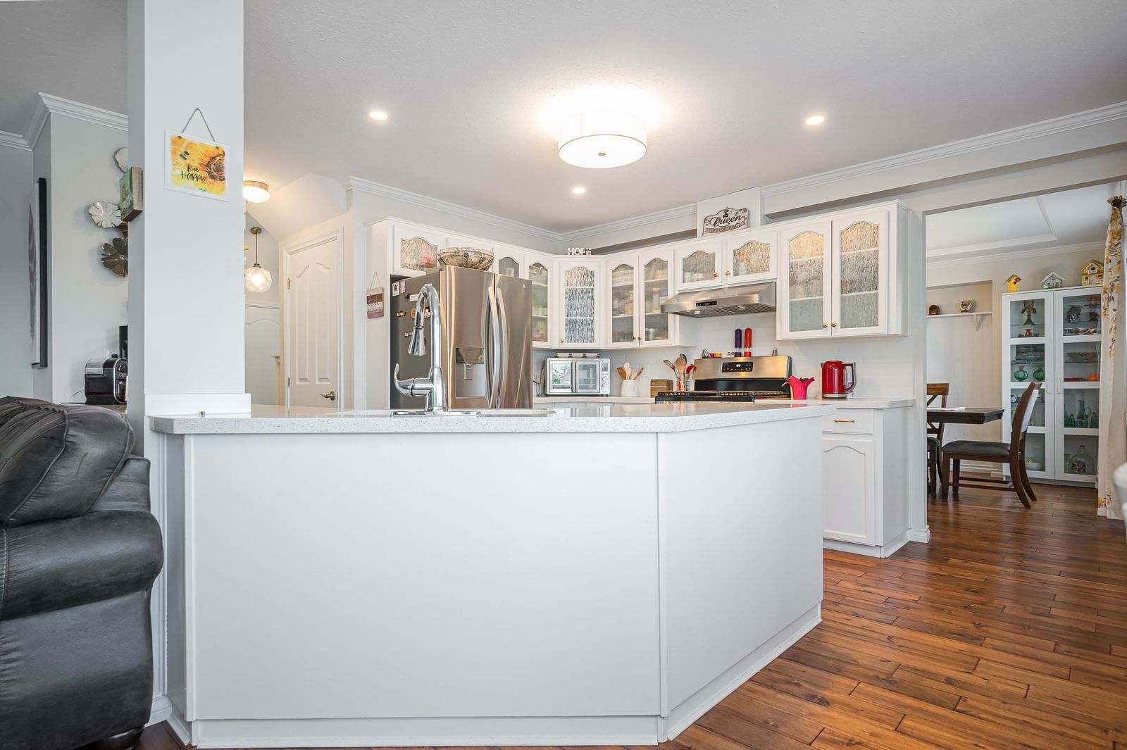 Listing Image 10