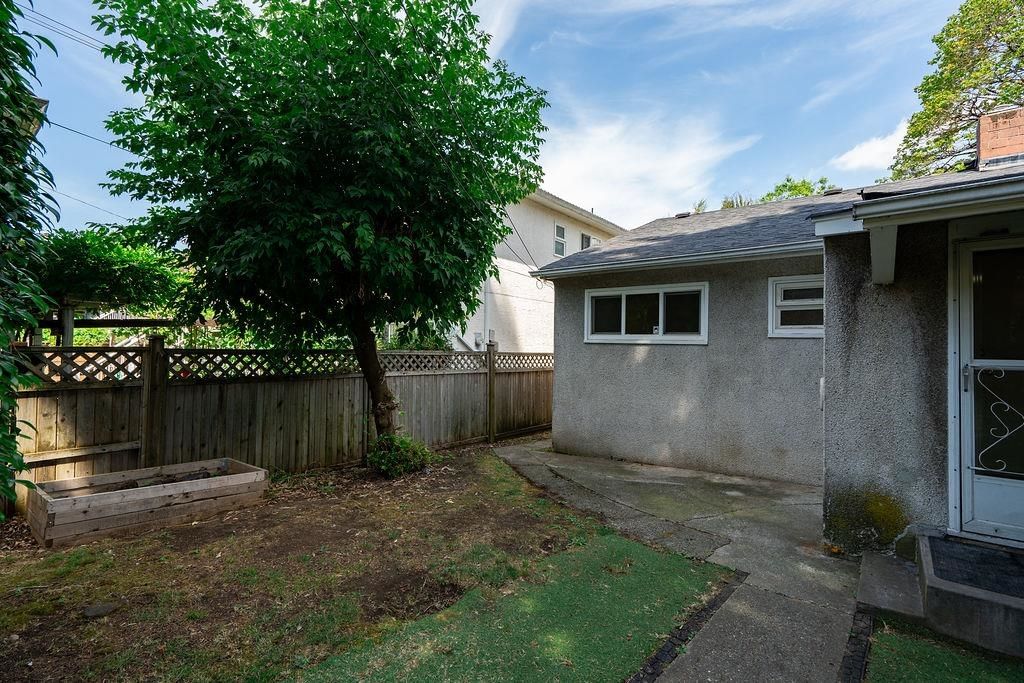 Listing Image 27