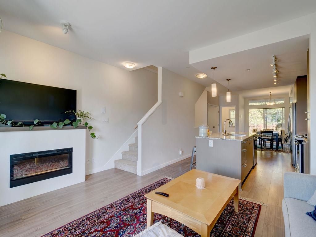 Listing Image 20