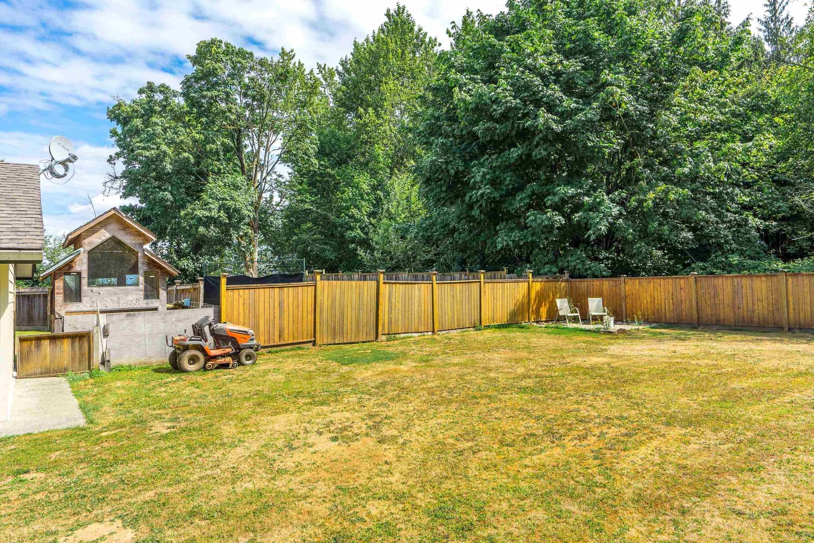 Listing Image 18