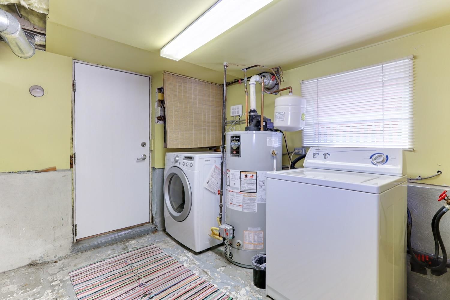 Listing Image 30