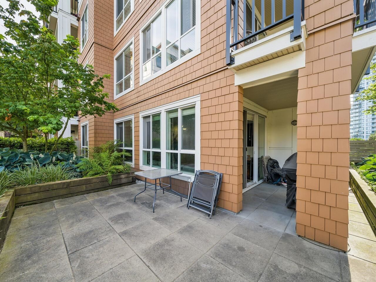 Listing Image 17