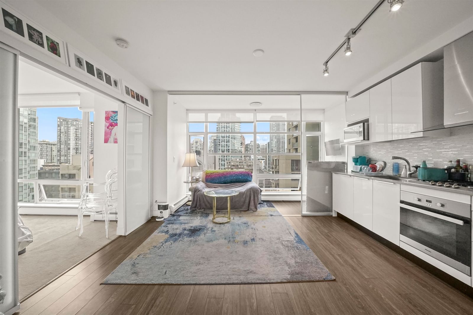 Listing Image 16