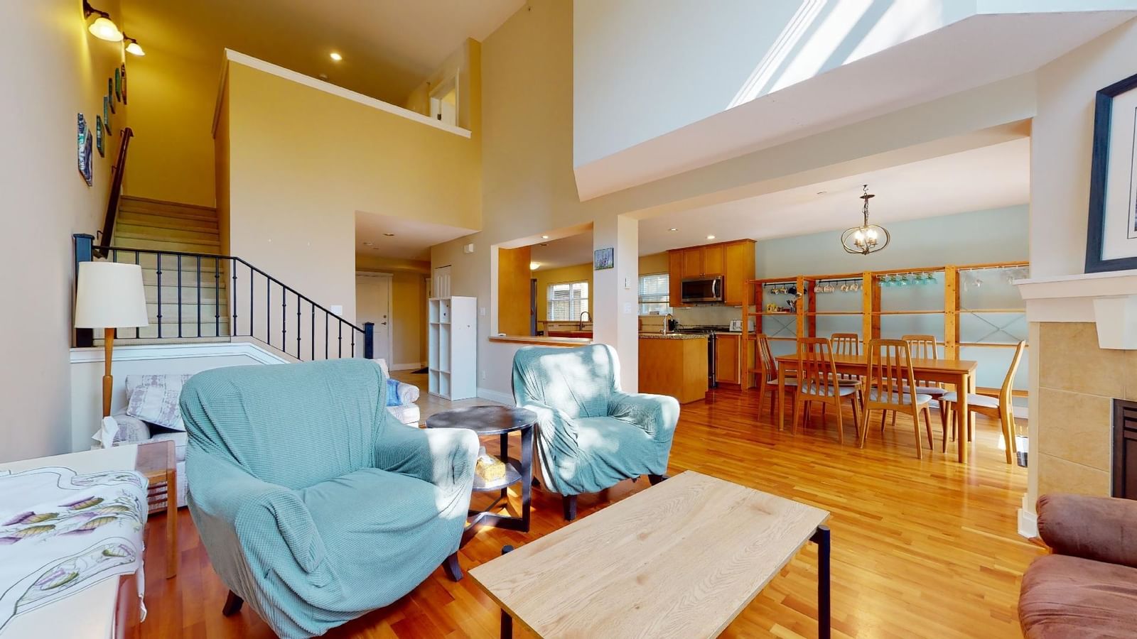 Listing Image 12